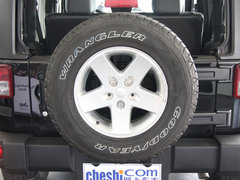 2012款 3.6L 两门版撒哈拉 4座