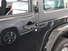 2012款 3.6L 两门版撒哈拉 4座