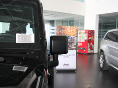 2012款 3.6L 两门版撒哈拉 4座