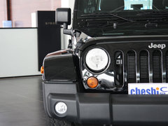 2012款 3.6L 两门版撒哈拉 4座