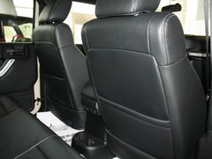 2012款 3.6L 四门版撒哈拉 4座