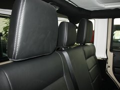 2012款 3.6L 四门版撒哈拉 4座
