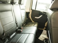 2012款 3.6L 四门版撒哈拉 4座