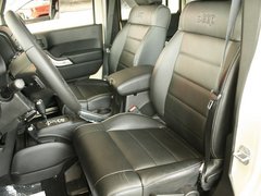 2012款 3.6L 四门版撒哈拉 4座