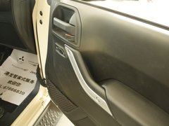 2012款 3.6L 四门版撒哈拉 4座