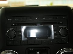2012款 3.6L 四门版撒哈拉 4座