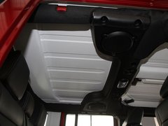 2012款 3.6L 四门版撒哈拉 4座