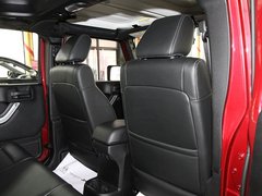 2012款 3.6L 四门版撒哈拉 4座