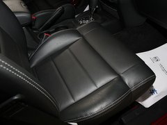 2012款 3.6L 四门版撒哈拉 4座