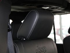 2012款 3.6L 四门版撒哈拉 4座