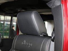 2012款 3.6L 四门版撒哈拉 4座