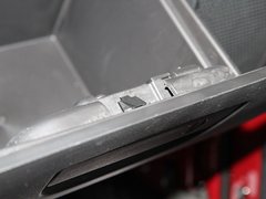 2012款 3.6L 四门版撒哈拉 4座