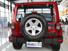 2012款 3.6L 四门版撒哈拉 4座