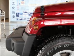 2012款 3.6L 四门版撒哈拉 4座