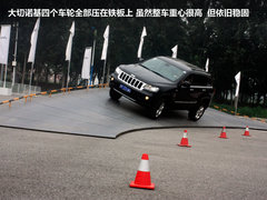 2012款 3.6L 四门版罗宾汉 4座