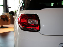 2012款 1.6L 自动 风尚版