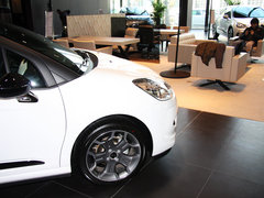 2012款 1.6L 自动 风尚版