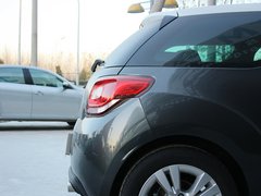 2012款 1.6L 自动 时尚版