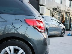2012款 1.6L 自动 时尚版