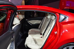 2013款 2.0L 标准型
