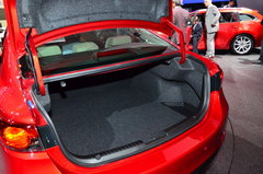 2013款 2.0L 标准型