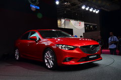 2013款 2.0L 标准型
