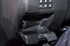 2013款 2.0L 标准型