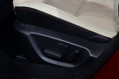 2013款 2.0L 标准型