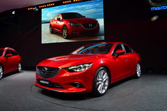 2013款 2.0L 标准型