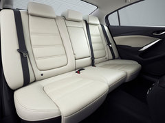 2013款 2.0L 标准型
