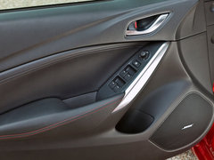 2013款 2.0L 标准型