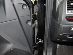 2013款 2.0L 标准型