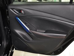 2013款 2.0L 标准型