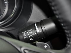 2013款 2.0L 标准型