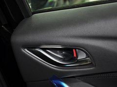 2013款 2.0L 标准型