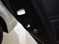 2013款 2.0L 标准型