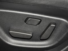 2013款 2.0L 标准型