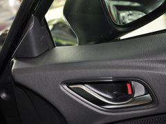 2013款 2.0L 标准型