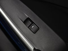 2013款 2.0L 标准型