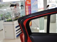 2013款 2.0L 标准型
