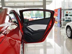 2013款 2.0L 标准型