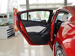 2013款 2.0L 标准型