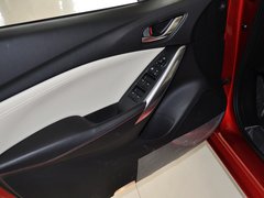 2013款 2.0L 标准型