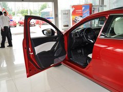 2013款 2.0L 标准型