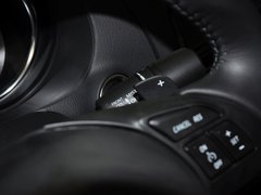 2013款 2.0L 标准型