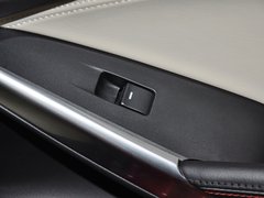 2013款 2.0L 标准型