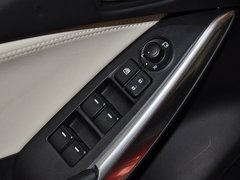 2013款 2.0L 标准型