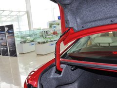 2013款 2.0L 标准型
