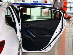 2013款 2.0L 标准型