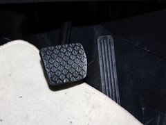 2013款 2.0L 标准型